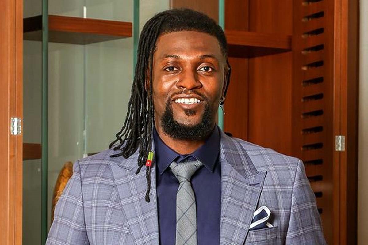 Adebayor Sheyi Jumeau