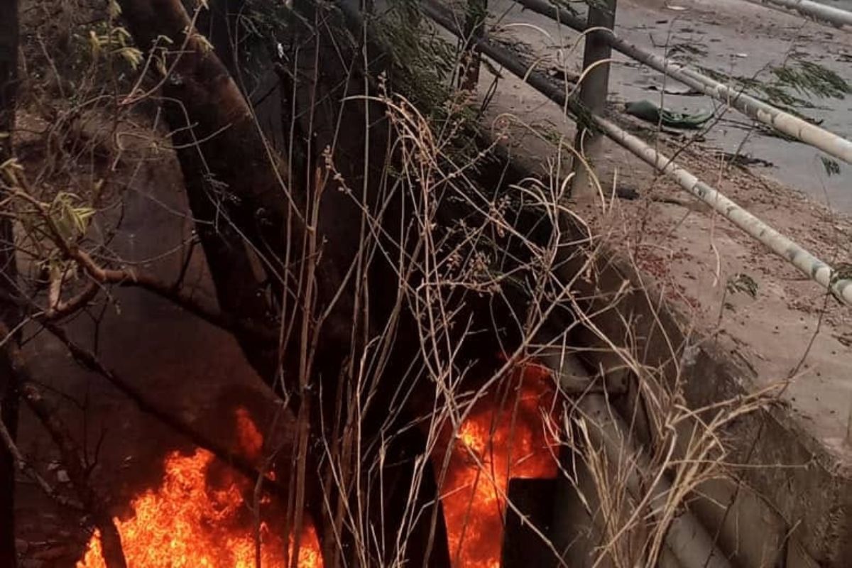 Circulation routière bloquée au Togo : La police lance une alerte à la suite d’un incendie