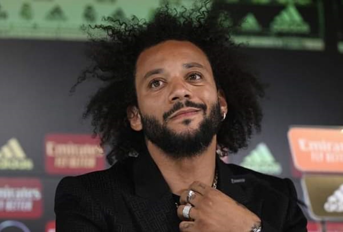 Marcelo : "J'ai commencé comme attaquant et, petit à petit, je suis..."
