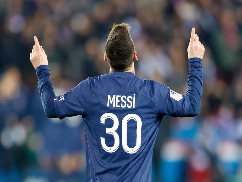 Messi égale record Ronaldo