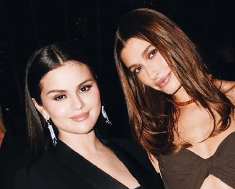 Menacée de mort, Hailey Bieber reçoit le soutien de Selena Gomez