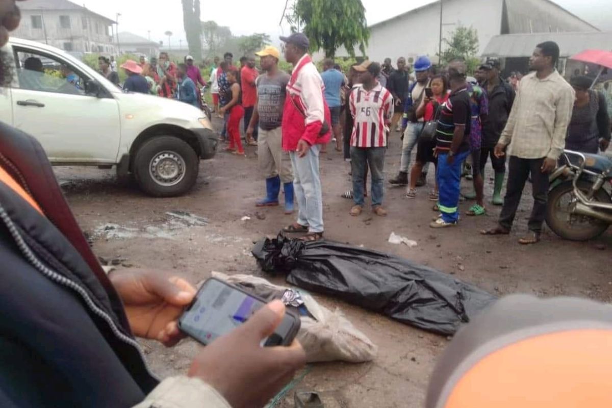 Vendredi noir au Cameroun : un bus transportant 30 enfants impliqué dans un grave accident (âmes sensibles s’abstenir)