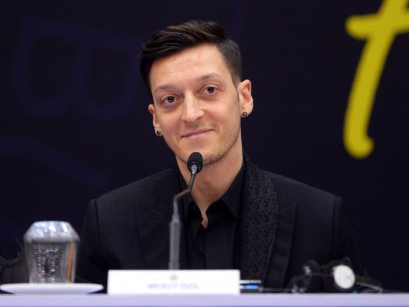 Mesut Özil Goat