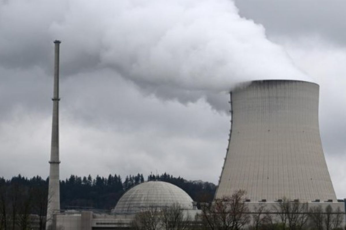 Nucléaires : ce pays africain va accueillir des centrales américaines sur son sol