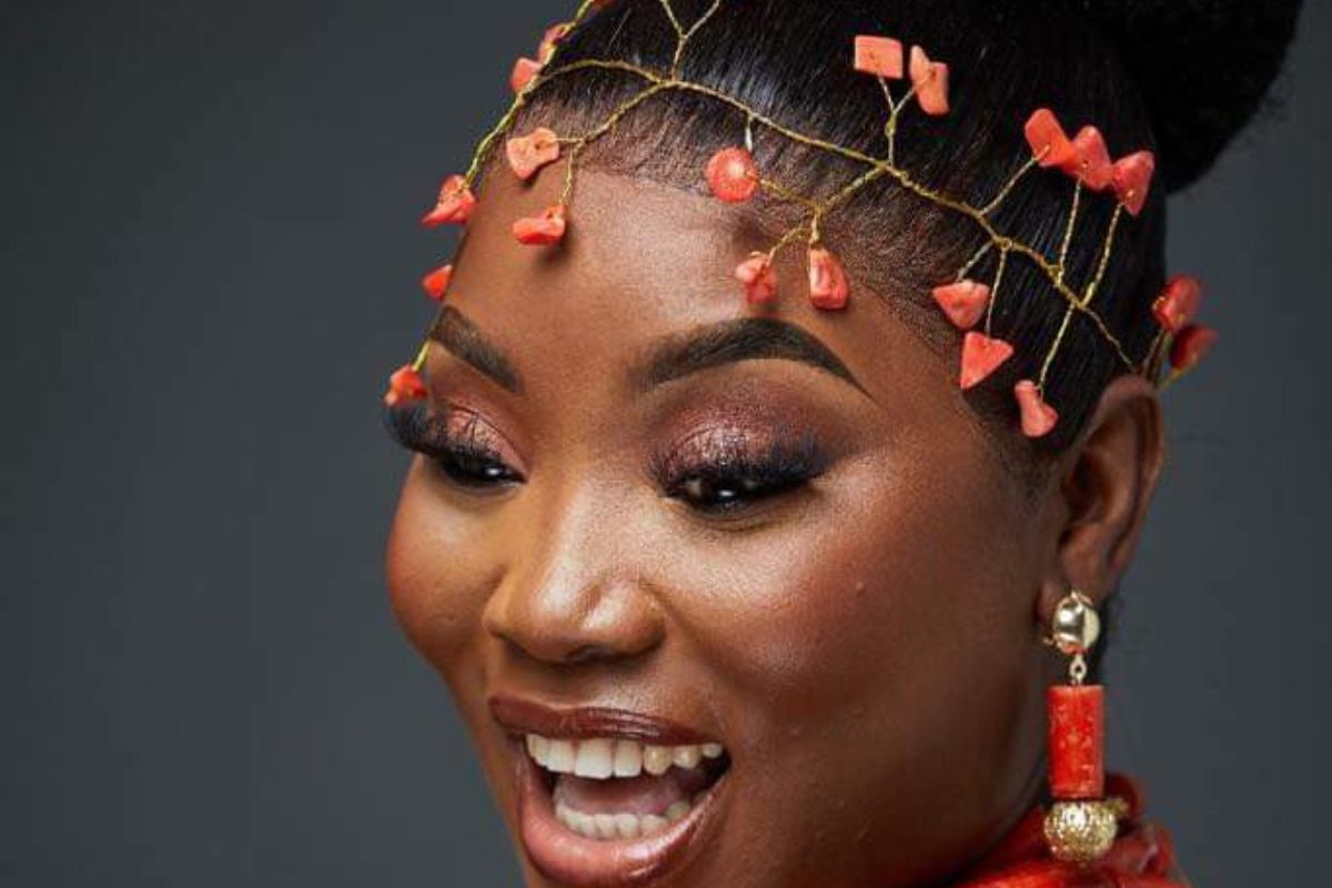 Roseline Layo