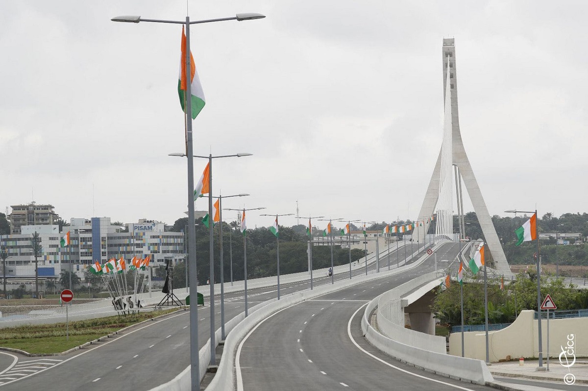 3 500 emplois, 500 milliards : la Côte d'Ivoire pose enfin la première pierre de la plus grande... Pont Ouattara