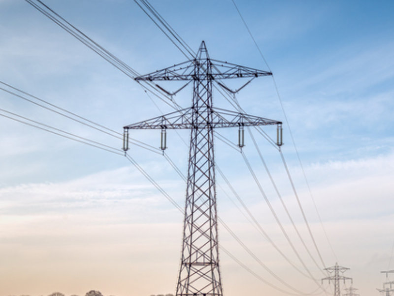 Engouffré dans la crise énergétique, ce pays de l’Afrique de l’Ouest s’en sort grâce à…