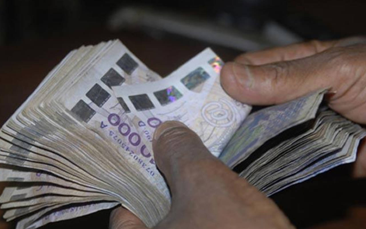 Côte d'Ivoire 29700 millionnaire Côte d'Ivoire : il reçoit un dépôt de plus d' 1 million par erreur ; voici ce qui lui est arrivé après