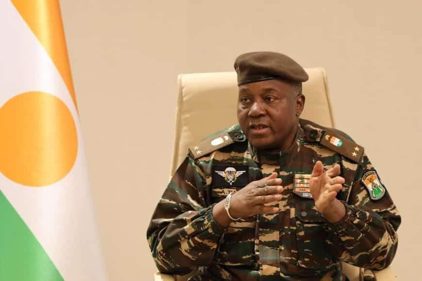 Pétrole nigérien : la junte au pouvoir menace Patrice Talon et son gouvernement