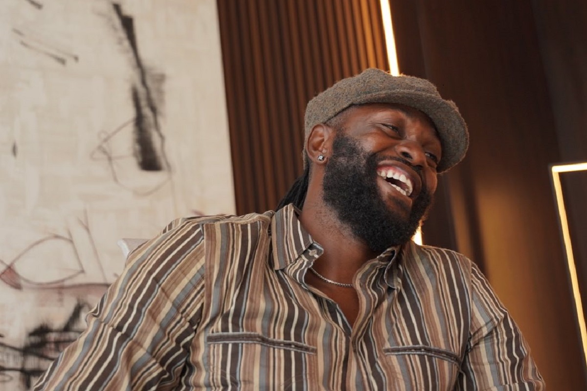 Grande surprise pour Emmanuel Adebayor Je suis sans voix face à... (vidéo)