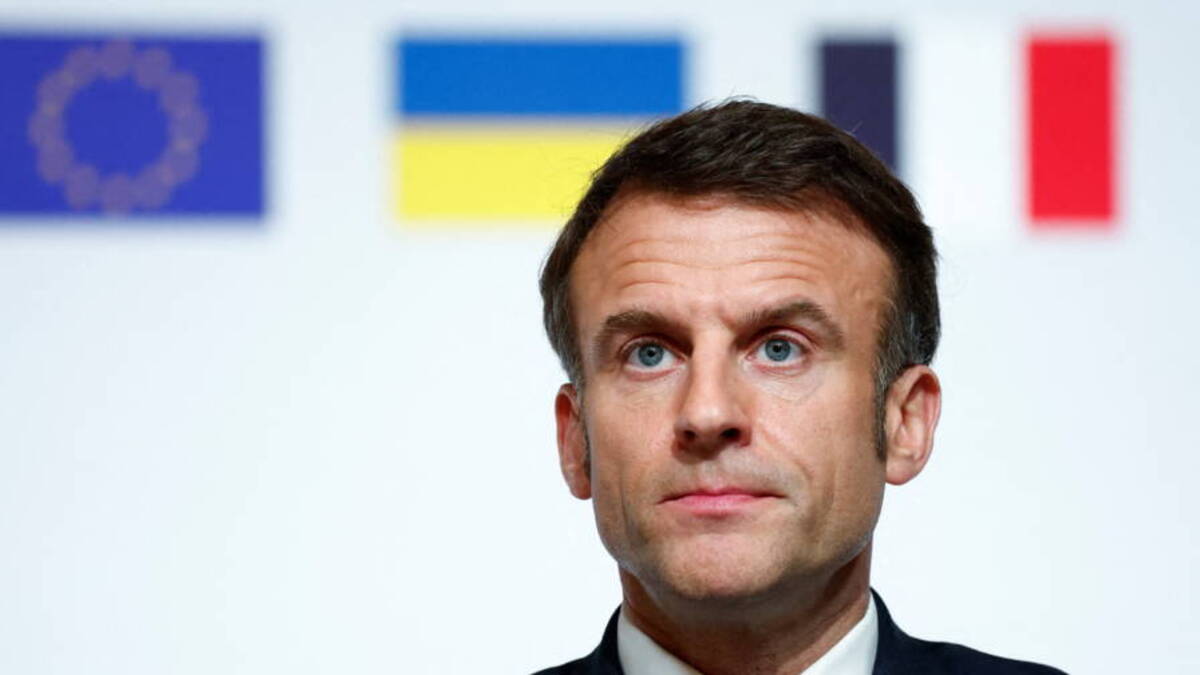 Emmanuel Macron pape