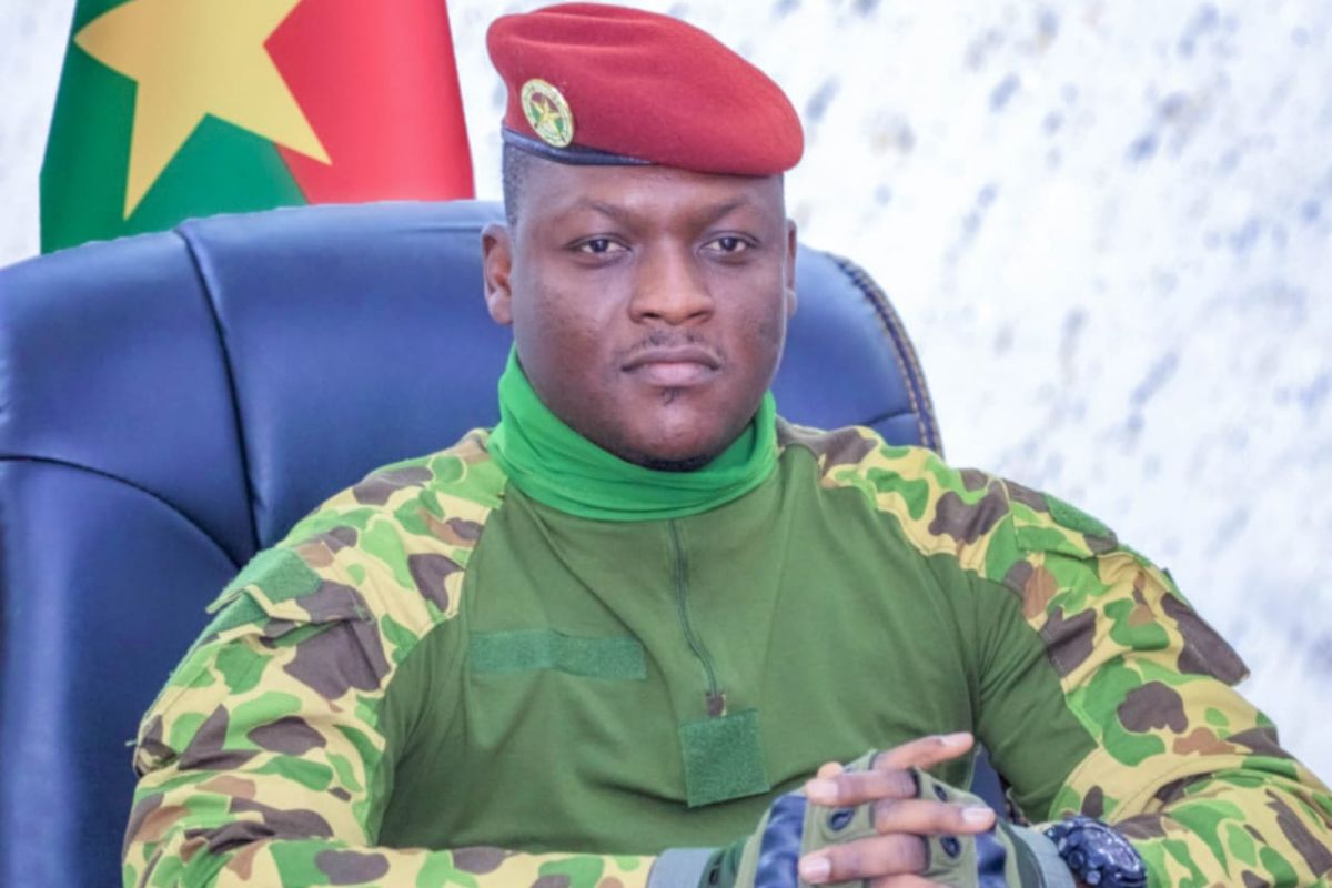 ‎« Nous allons construire des maisons de... » : Ibrahim Traoré fait une grande annonce au Burkina Faso