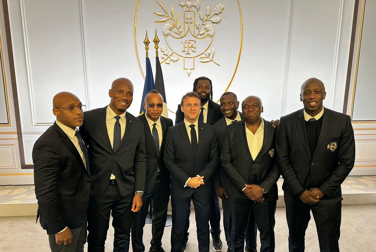 Invité par Macron au Palais de l’Élysée, Emmanuel Adebayor évoque ses moments de galère
