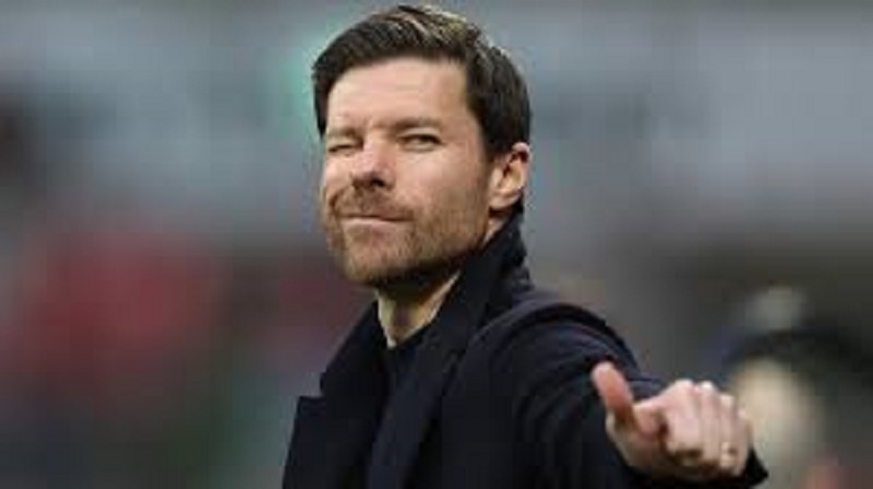 Real Madrid : Xabi Alonso a déjà énervé le PSG, un coup de téléphone a déjoué les plans de Luis Enrique