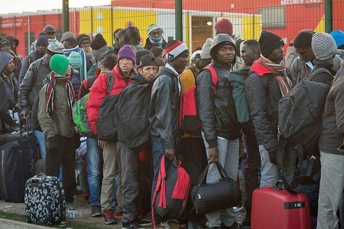 Immigration irrégulière en France : le montant de l'aide au retour volontaire porté à plus de...