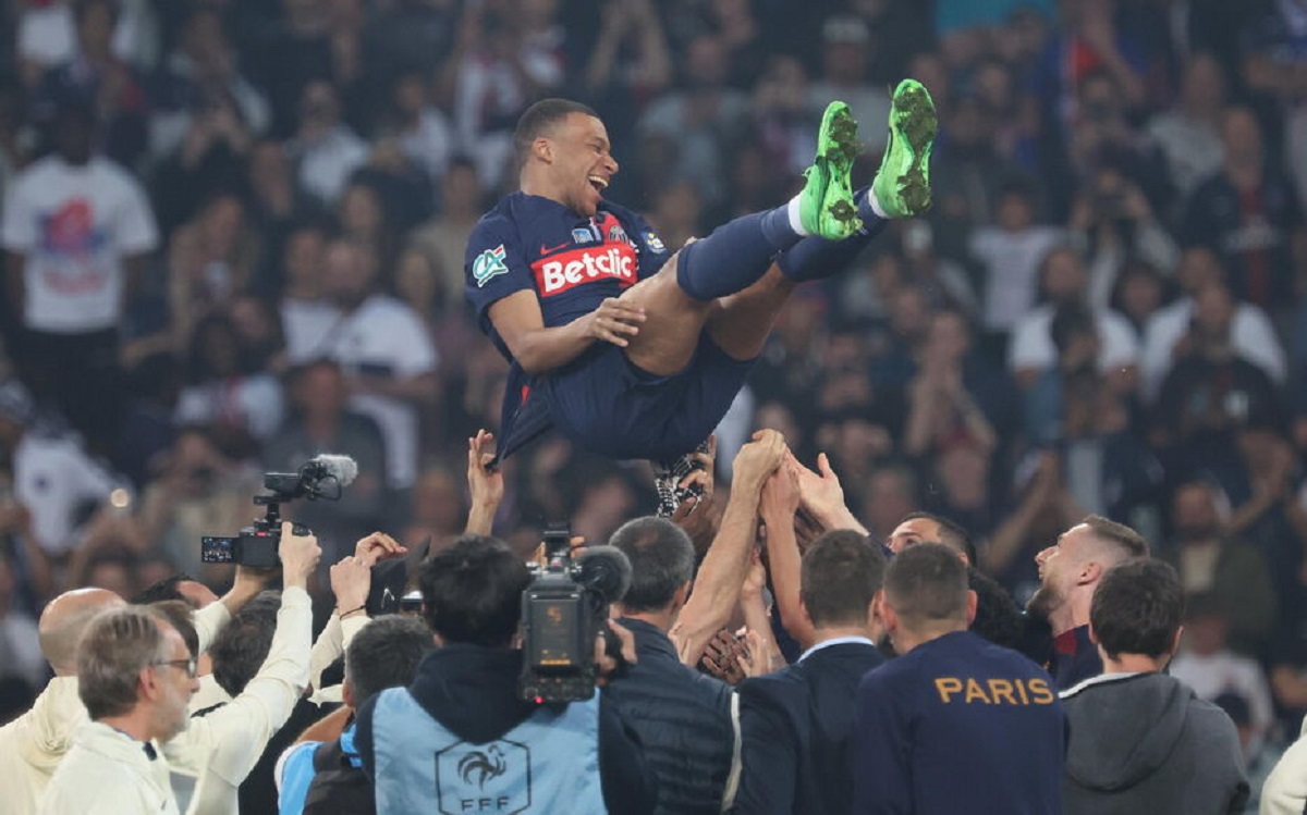 Kylian Mbappé : la star quitte le PSG en beauté