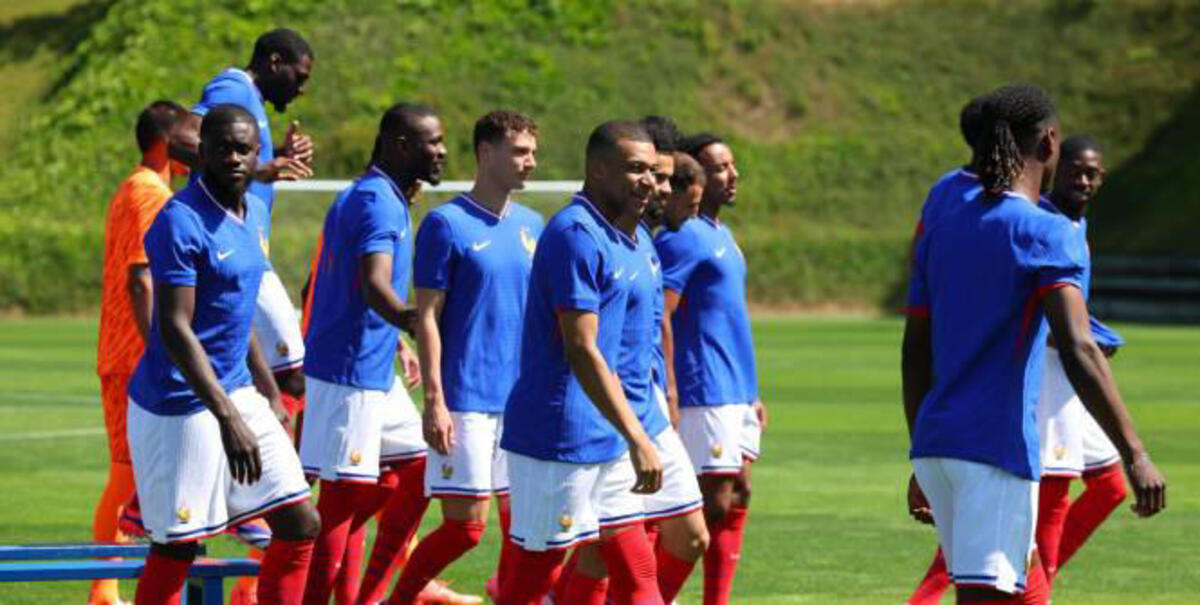 Football : incroyable, pas appelé chez les Bleus par Didier Deschamps, une star de PSG de retour avec les Espoirs