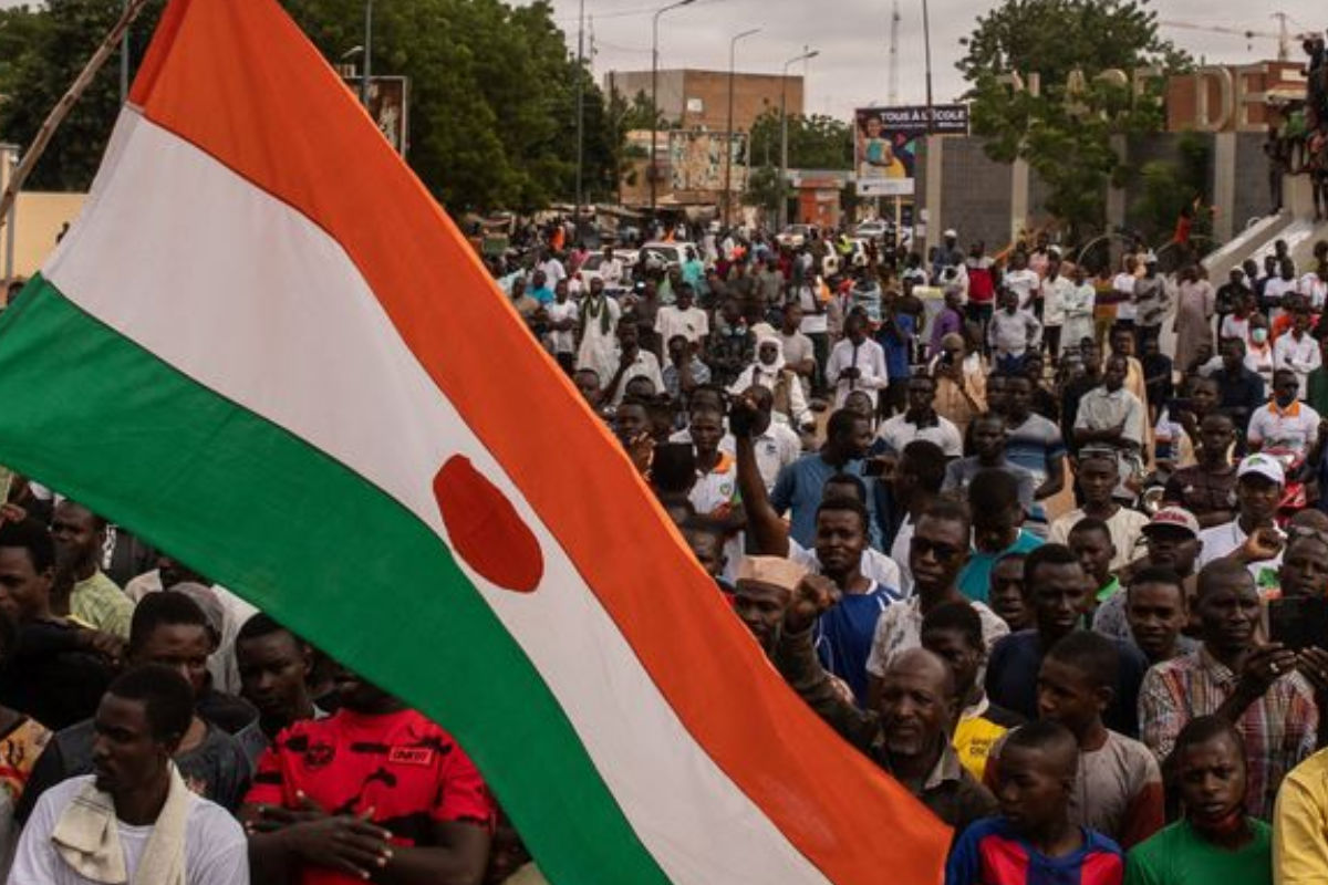 Niger : loin de la CEDEAO et de la France, Tiani va doter le pays d’un Data Center et de 1.000 km de fibre optique