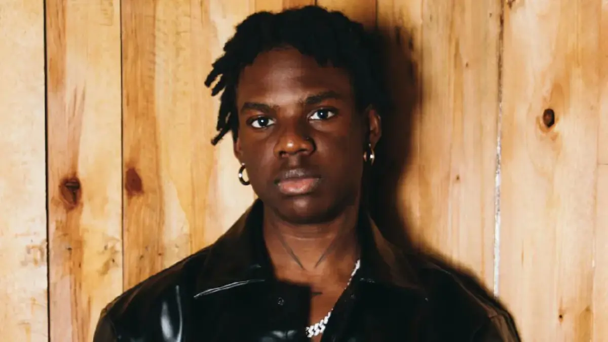 Rema : la star nigériane a-t-elle finalement rejoint les Illuminati ?