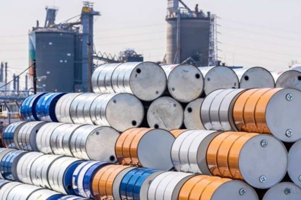 Pétrole : le baril de Brent sous les 60 dollars avec l'avancée des discussions sur l'Ukraine