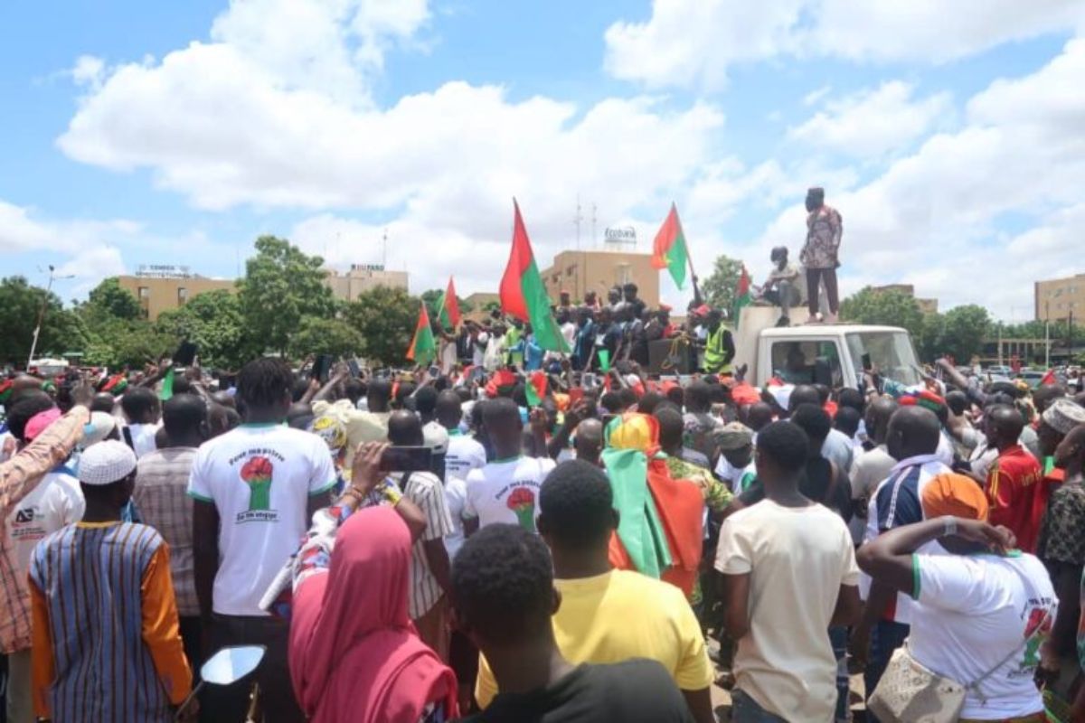 Burkina Faso : les populations aux anges, plus de 200 camions ont...