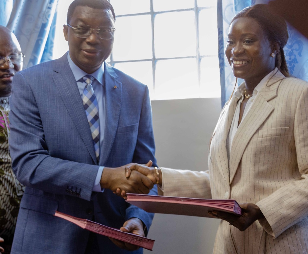 Togo : Mila Aziable remplace le Gal Yark Damehame au ministère de l’Eau
