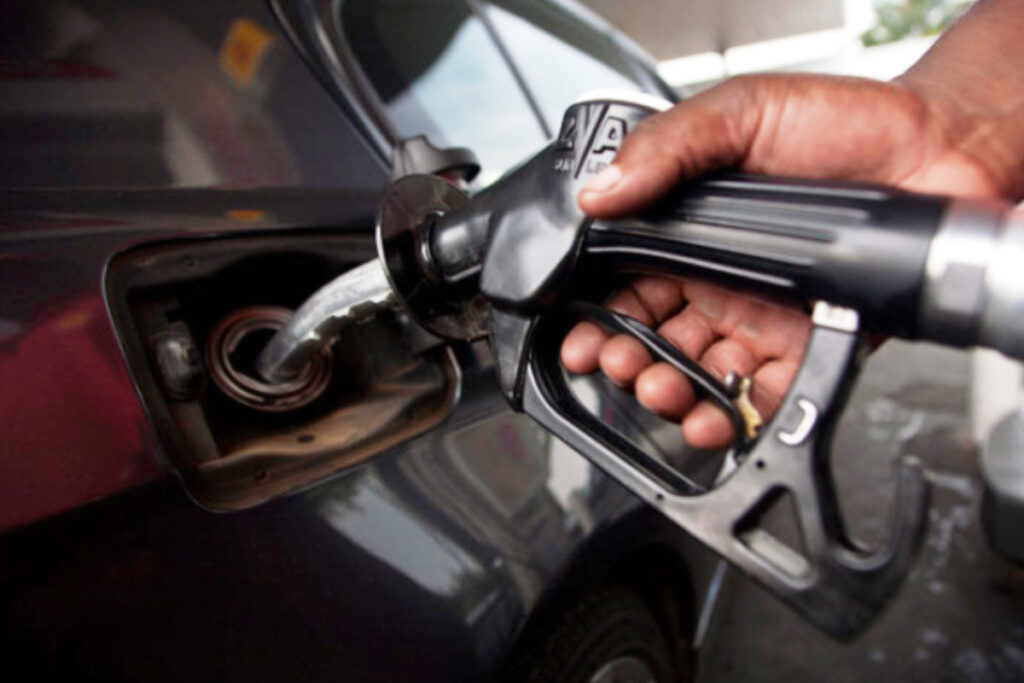 FMI et groupe de la Banque mondiale : la Côte d'Ivoire signe des accords de taille Voici les 5 pays africains avec le carburant le plus cher 2025
