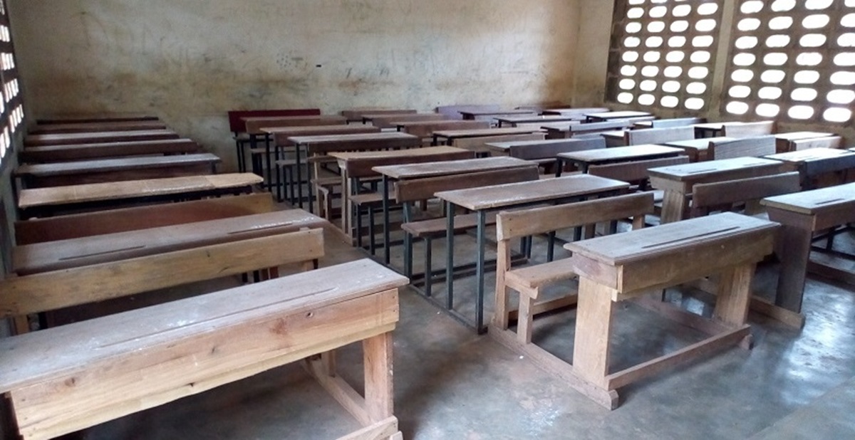 Côte d'Ivoire : les élèves de ce collège risquent d’avoir zéro dans ces matières au BEPC Côte d'Ivoire : les enseignants de cette ville décident d'un arrêt des cours ; la raison Côte d'Ivoire malgré de nombreux avertissements, les élèves de ces établissements observent des congés anticipés
