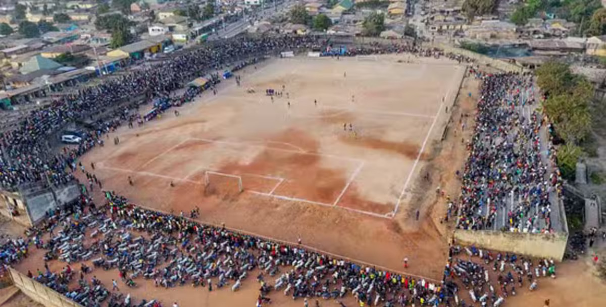 Guinée : un mouvement des supporters de foot fini au drame; plusieurs morts déclarés