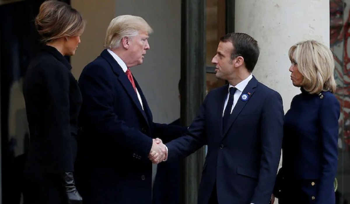 Nouvelle bataille de poignée de mains entre Emmanuel Macron et Donald Trump(vidéo)