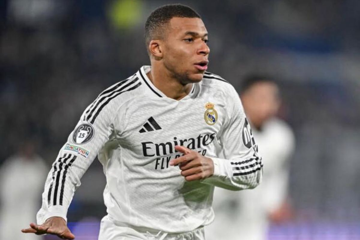 Kylian Mbappé dent