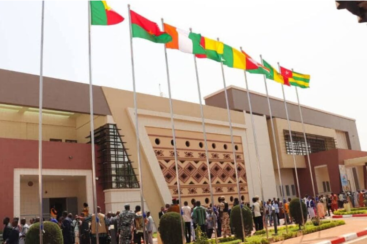 Mali : grâce à la Côte d'Ivoire, au Bénin et au Burkina Faso, Assimi Goïta réalise un exploit financier