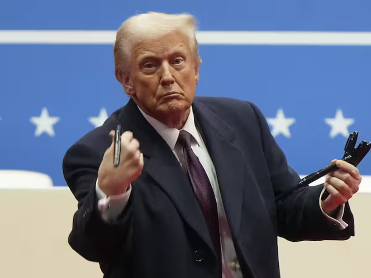 États-Unis : Donald Trump appelle la Russie à se bouger pour trouver le plus vite possible une...