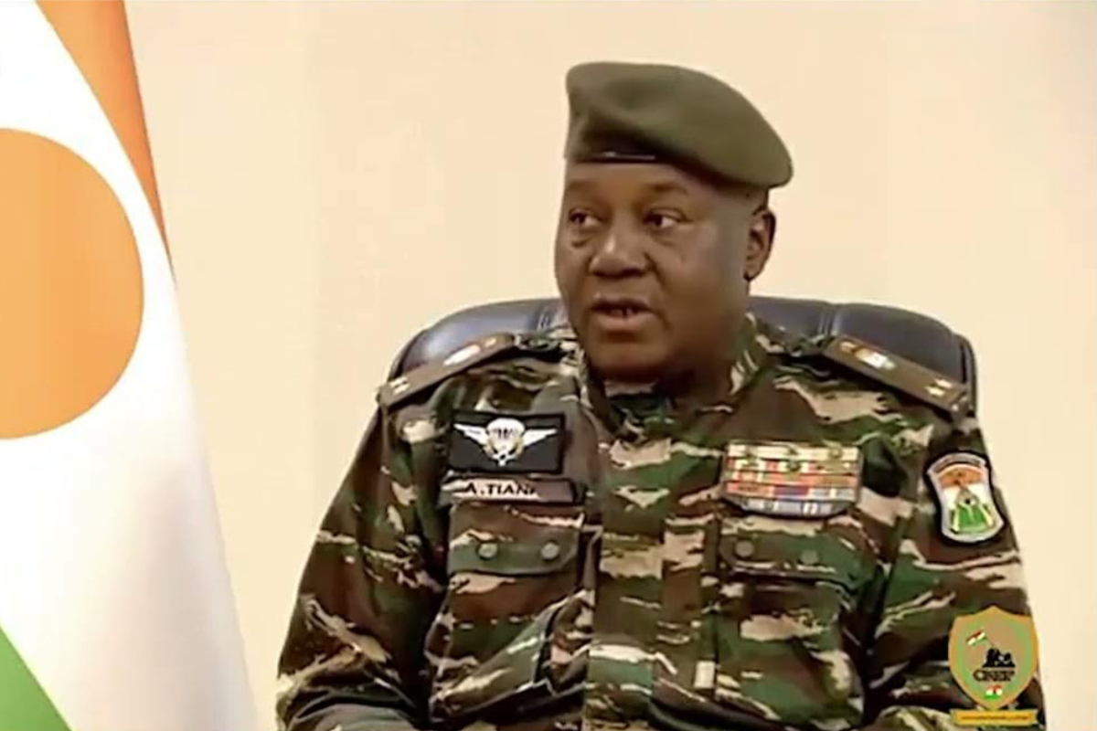 Niger : coup d’État contre Tiani à Niamey ? Des tirs nourris ont...