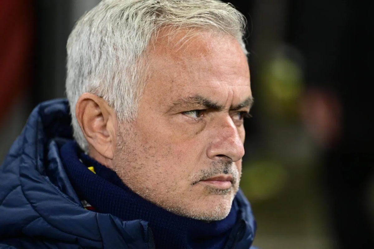 Real Madrid : José Mourinho face à son premier grand casse-tête, cinq postes restent ouverts avant le début de la saison