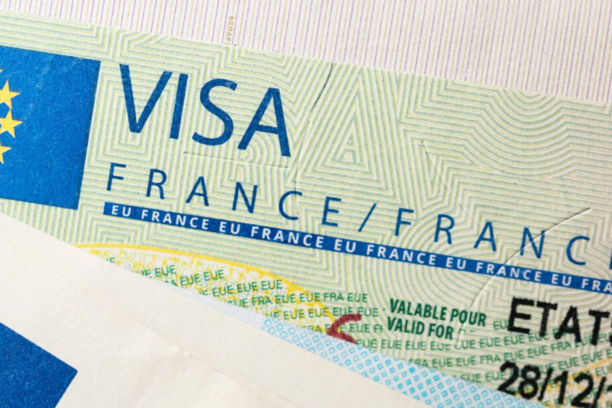 Coup tonnerre : la France suspend les visas D pour ce pays d’Afrique du Nord