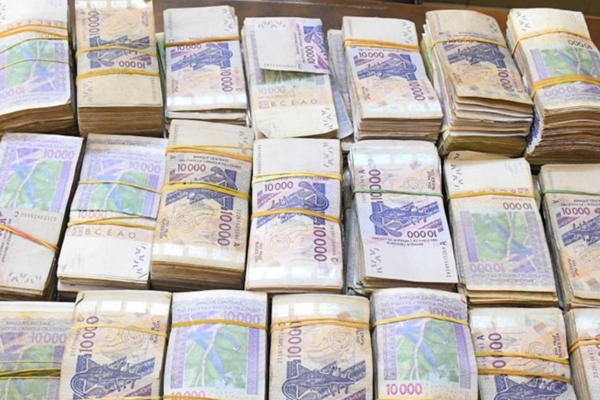 Côte d’Ivoire : derrière un faux profil, il séduit et soutire plus de 140 millions à sa victime, les faits 20 ans après, ce pays africain revient sur les marchés internationaux avec la levée de…