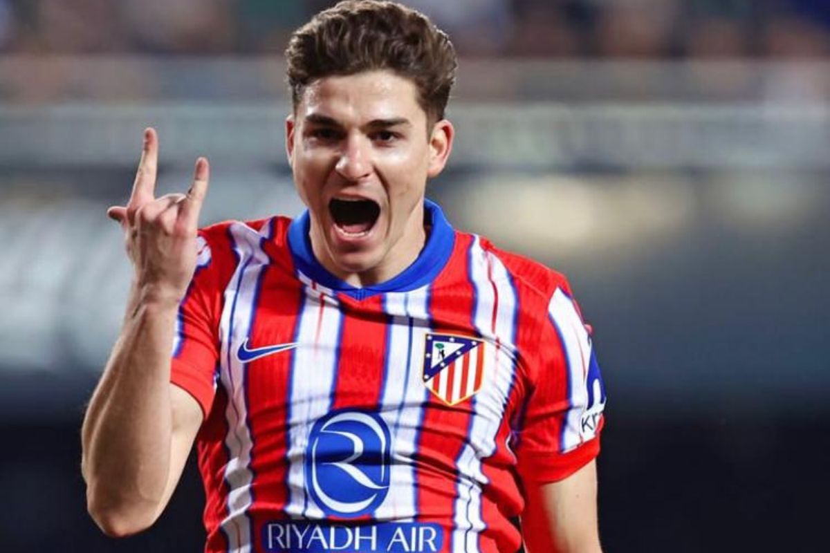 Atlético Madrid : le clan Julián Álvarez prépare une réunion décisive avec le Barça