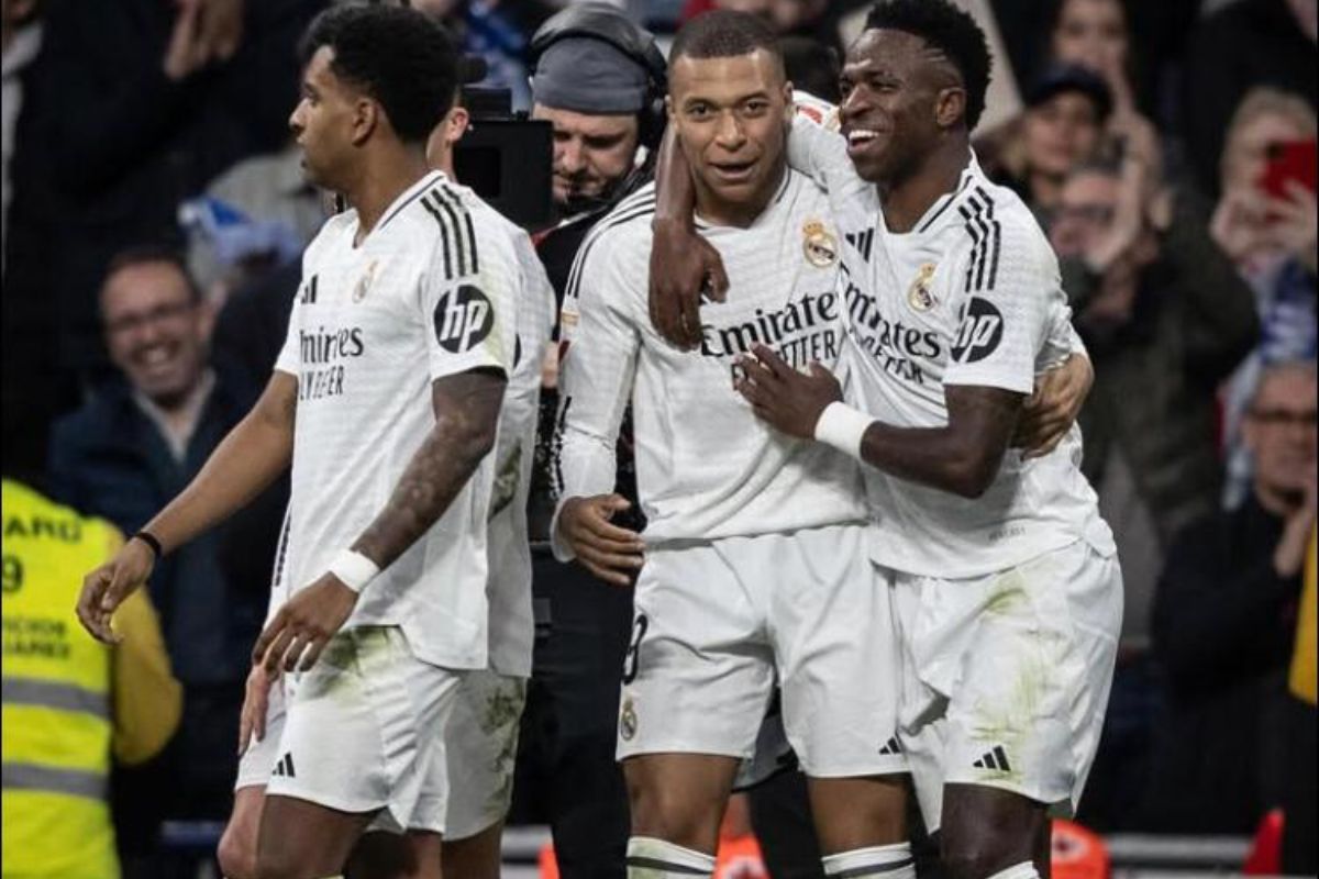 Real Madrid : transfert à 100M€, l'annonce qui va tout changer pour Vinicius, Mbappé et Xabi Alonso