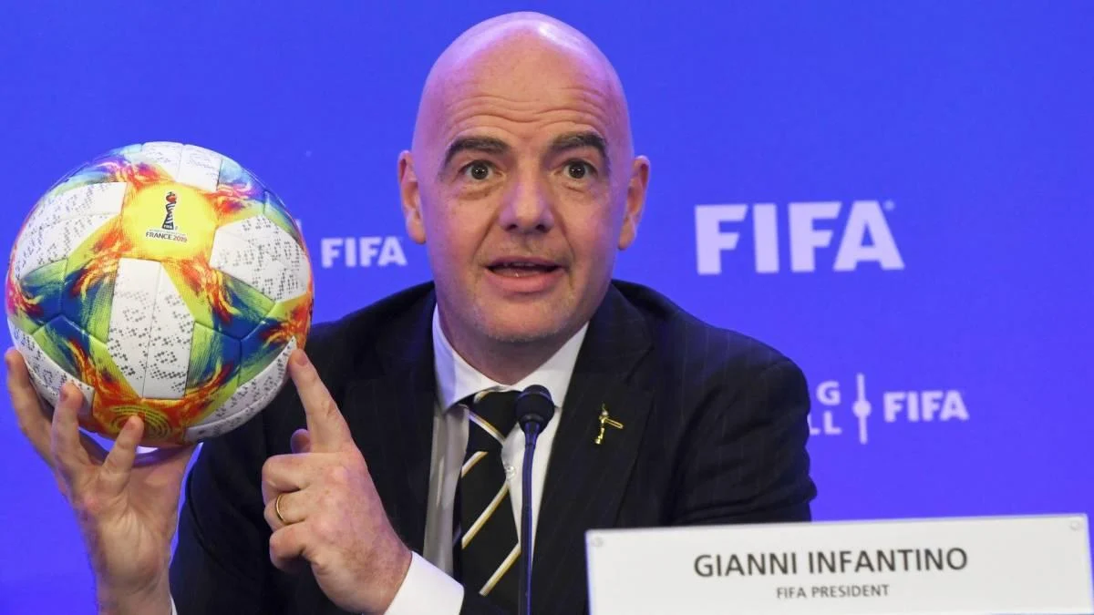 Le président de la FIFA, Gianni Infantino, prend des risques : « Nous allons amener une Coupe du monde en... »