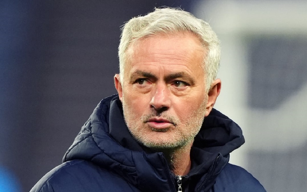 Real Madrid : José Mourinho dans l'impasse, pourquoi le club ne parvient plus à recruter au milieu de terrain