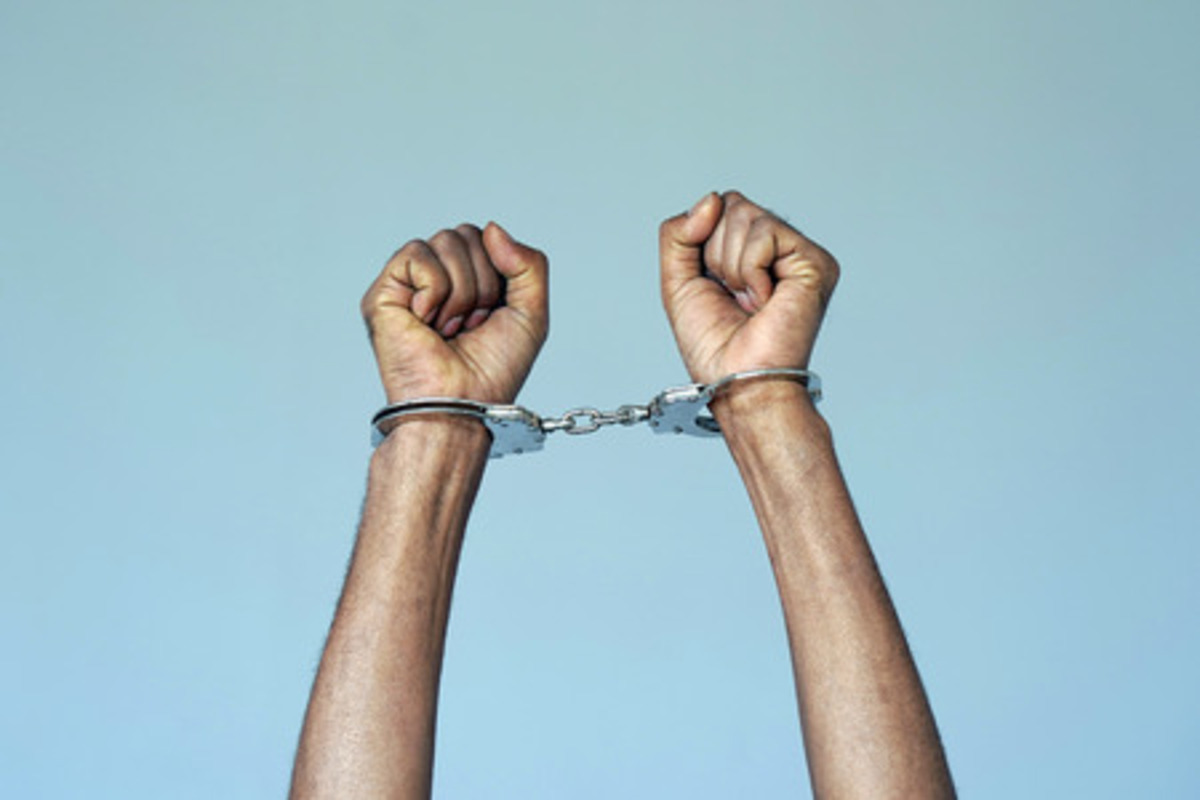 Sénégal : la police arrête un individu pour traite de personnes et proxénétisme Un journaliste arrêtée pour avoir critiqué le président dans ce pays africain
