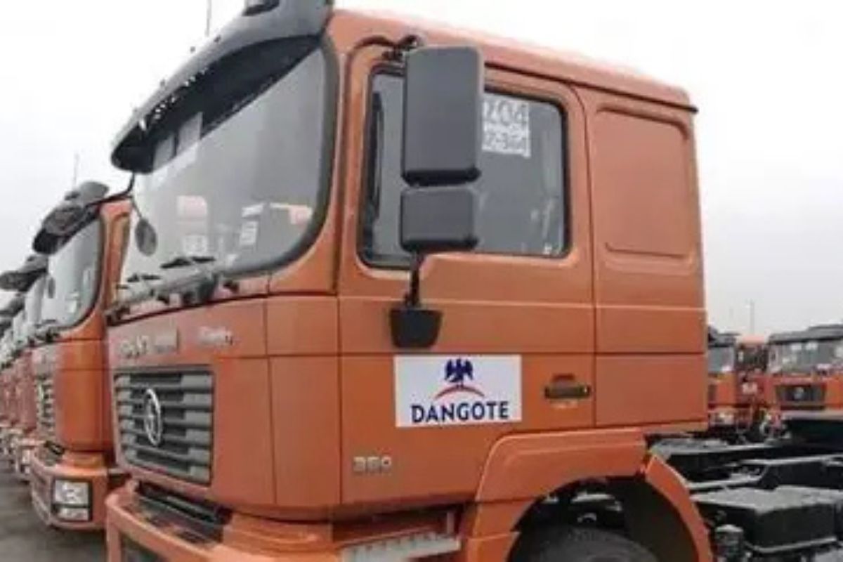 Carburant de "sang" : ces chauffeurs routiers qui défient la mort pour ravitailler Bamako