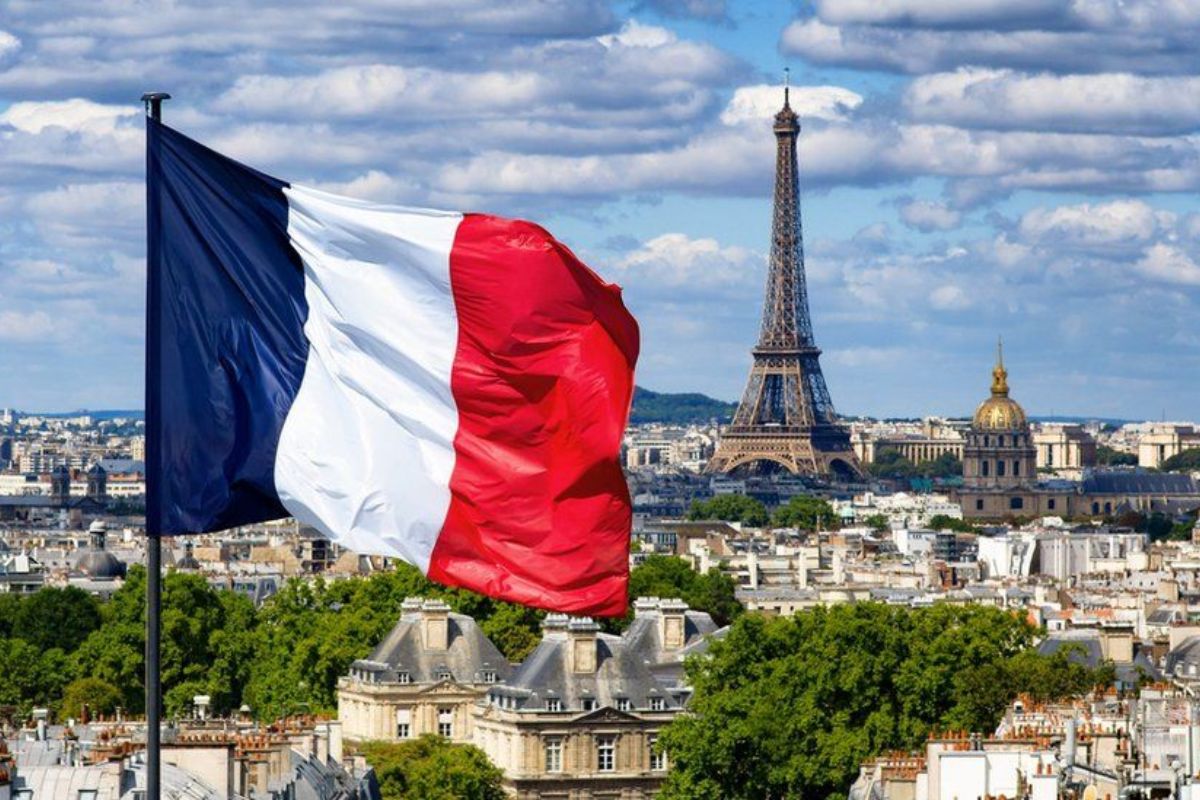 Armement : historique ! La France s'apprête à découvrir le nom de son futur...