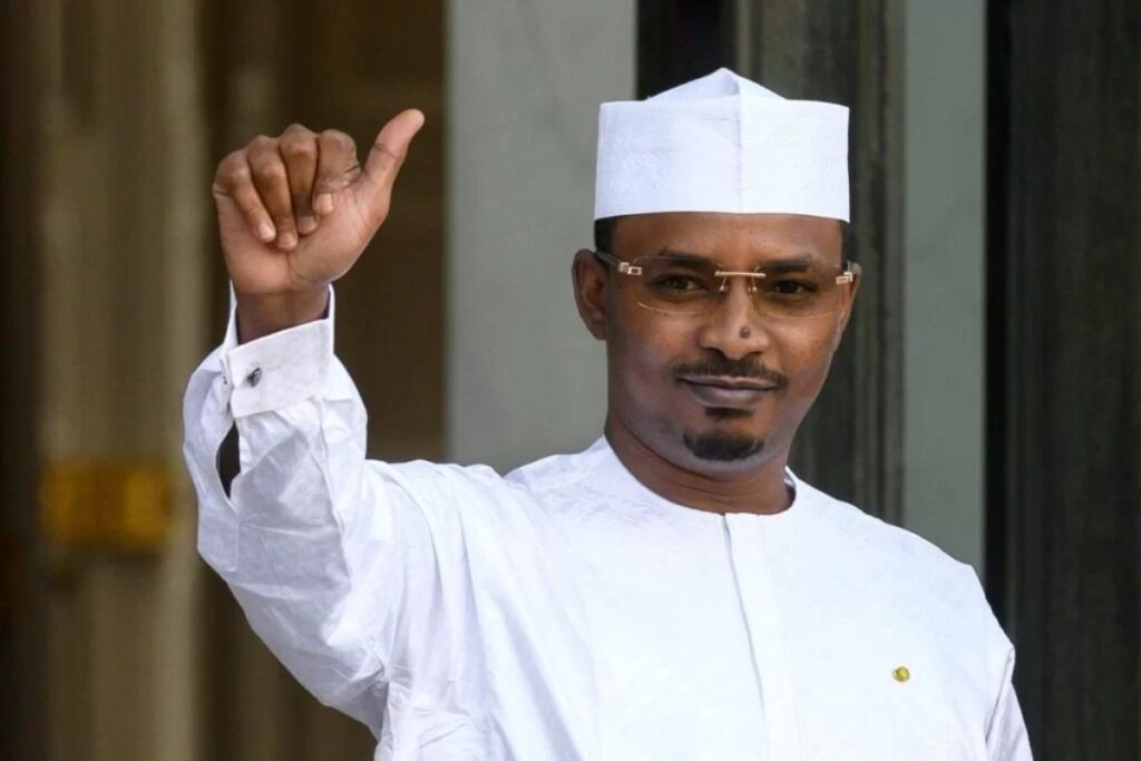  Le Tchad frappe un grand coup : une décision historique du président Mahamat Idriss Déby Itno en faveur des Africains