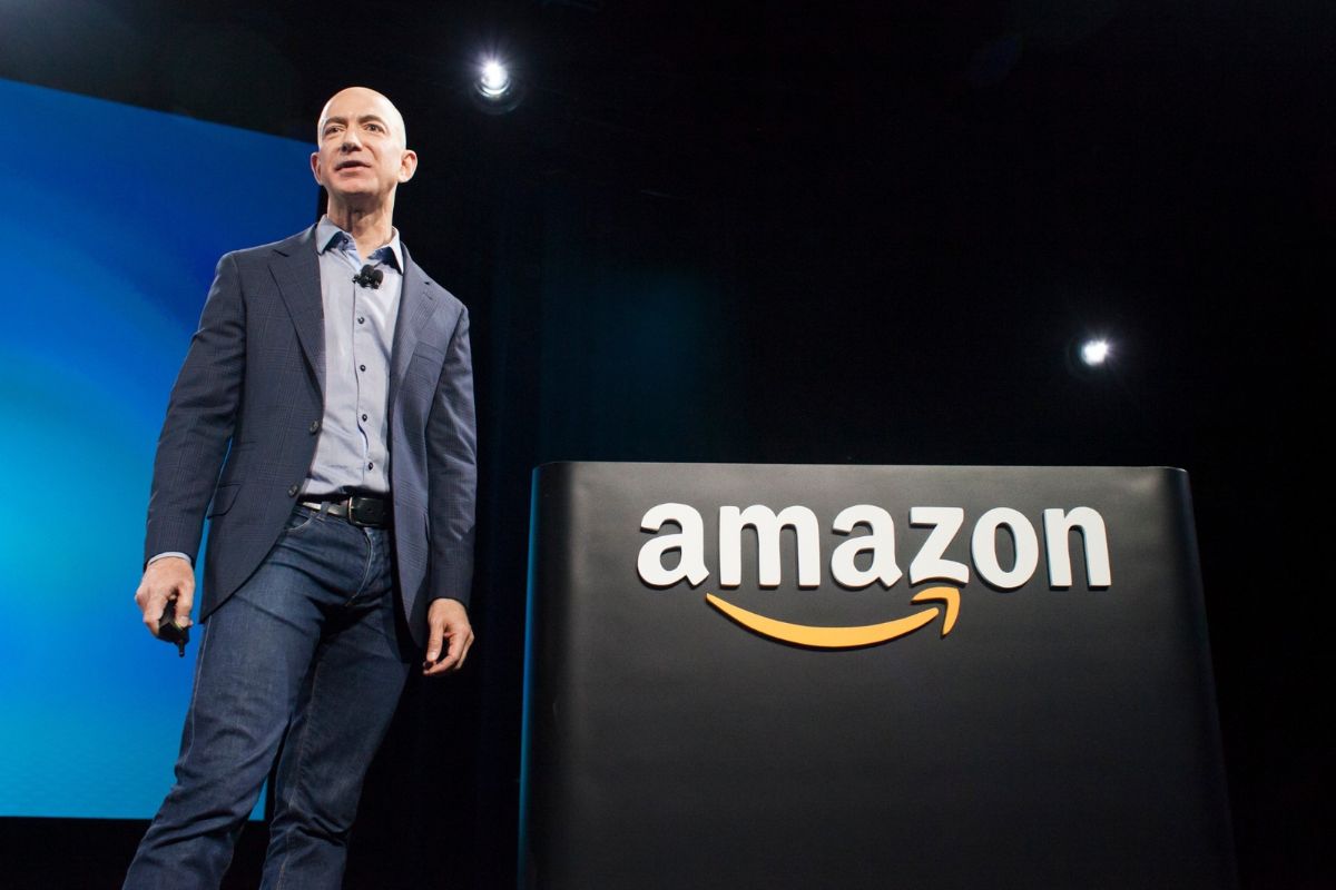 Amazon : l'emblématique multinationale annonce la fermeture de ses magasins de...
