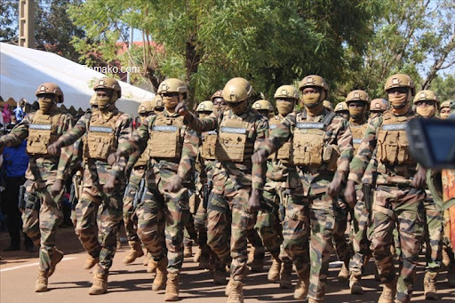 Coup d'État au Mali ? Des tirs nourris entendus près de Bamako