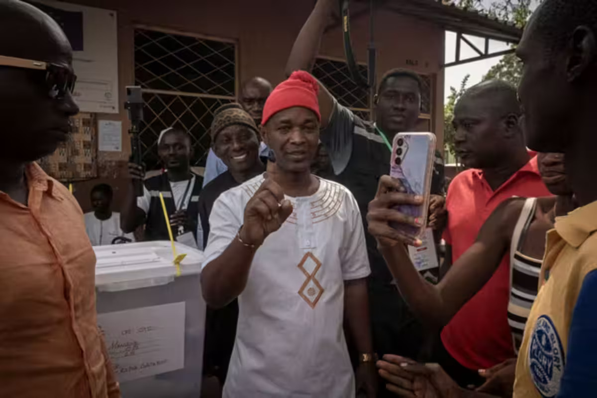Bissau : les principaux opposants libérés, Pereira en résidence surveillée