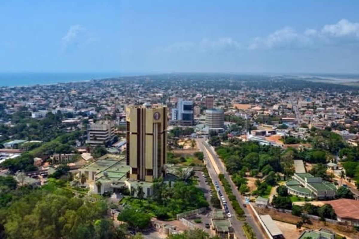 Togo / Bâtiments publics : le pays compte réduire le gaspillage électrique